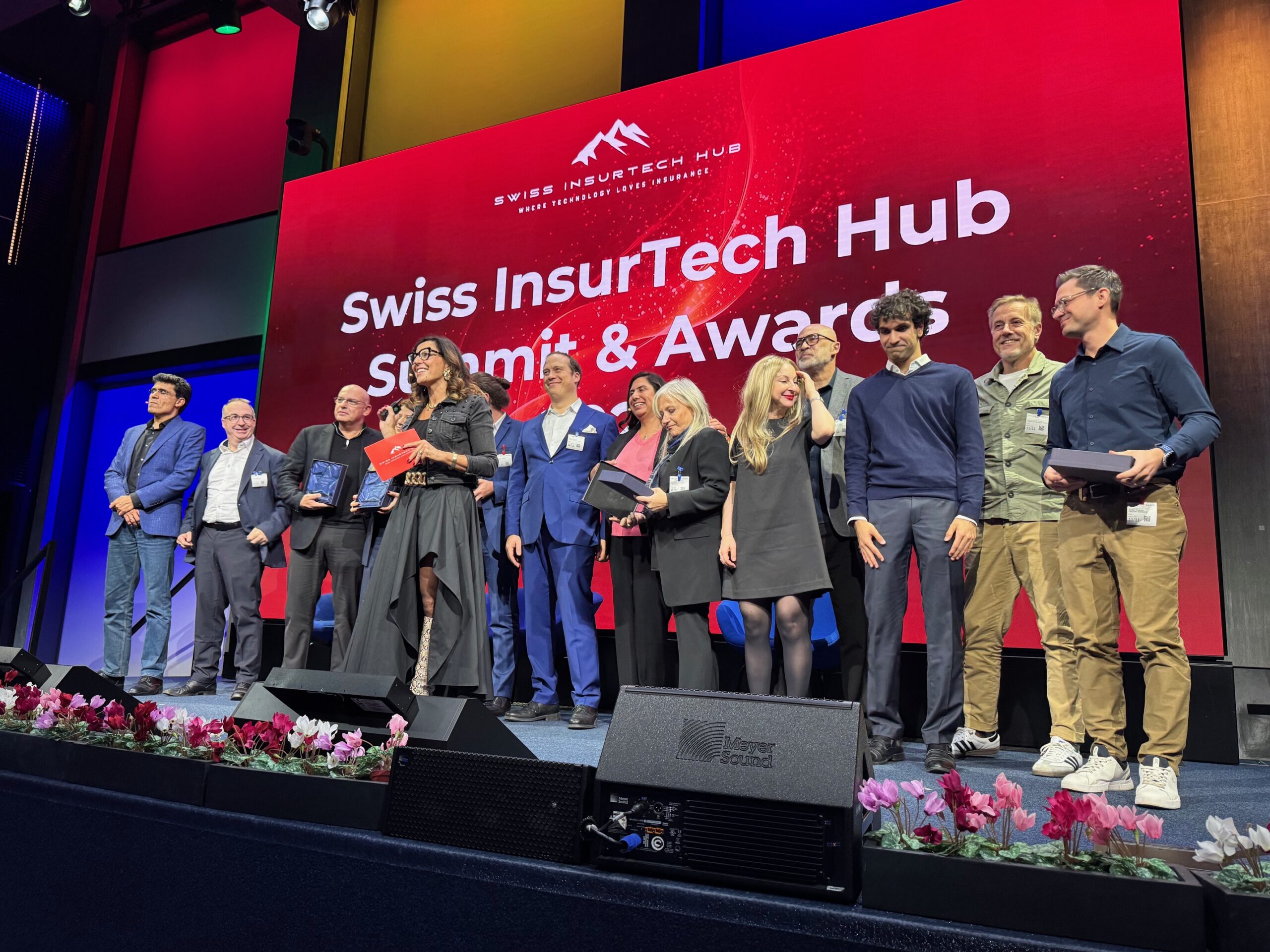 Startups, Sieger und starke Ideen anlässlich der Swiss InsurTech Hub Summit & Awards 2025 mit allen Teilnehmenden.