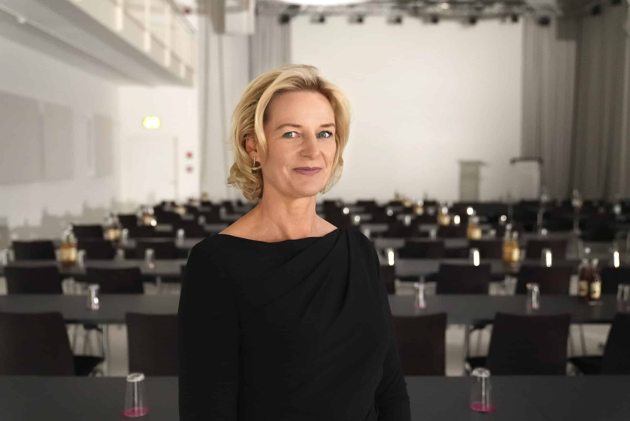 Leadership, pouvoir et vieillissement : la professeure Lioba Werth a activement contribué à l'évolution de la psychologie économique en Allemagne.