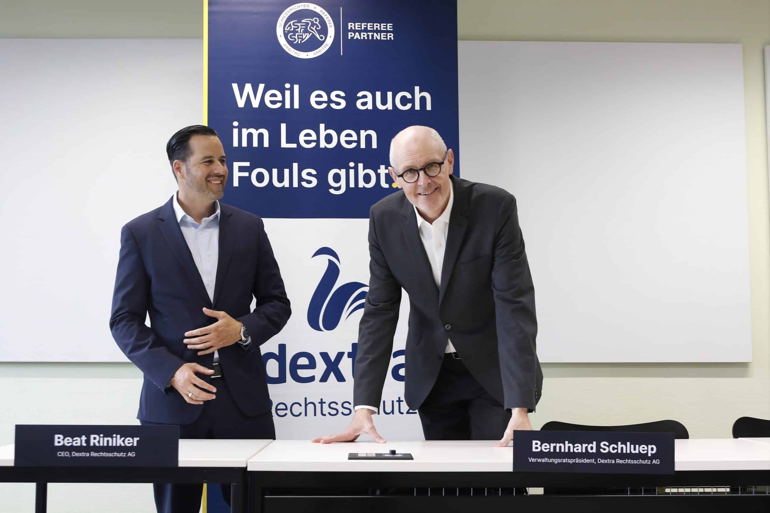 Dextra Rechtsschutz mit erneutem Rekordgewinn und DextraRefCam beim Fussball.