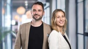 Zur Selbständigkeit entschieden haben sich Alexandra Kestenholz und Claudio Carrese bei einem Aperol Spritz auf der Piazza Grande in Locarno.